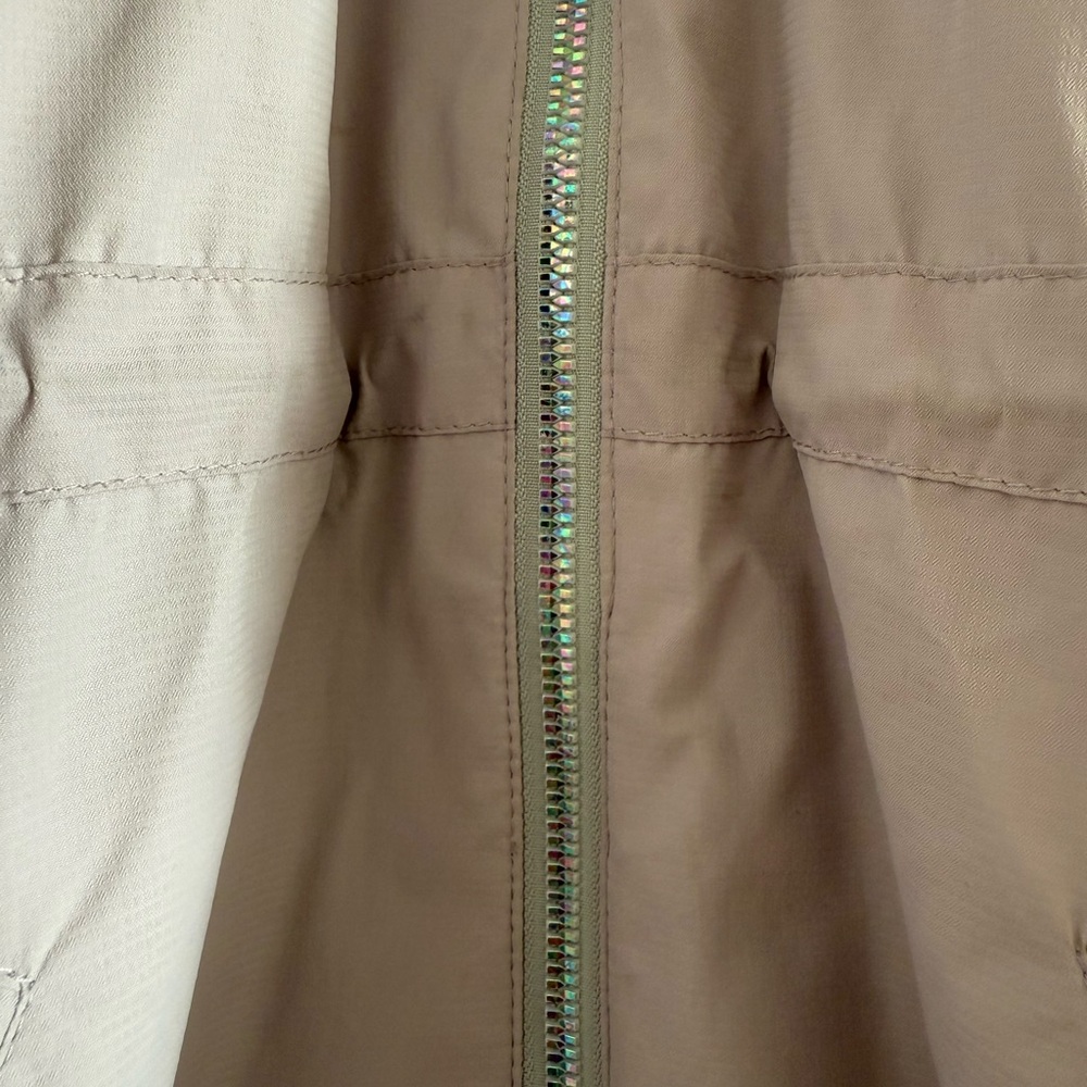 New Balance Light Gray/Lilac Zip-Up Jacket - Picture 3 of 4